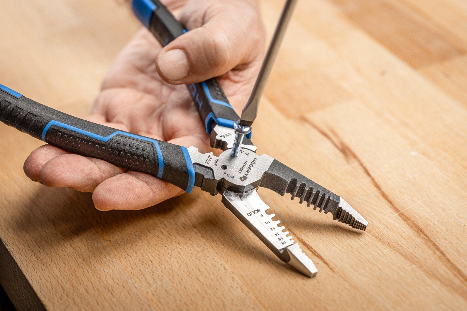 Patent multifunctional 10 in 1 CrV 200mm